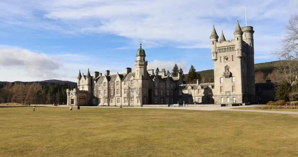 Balmoral Castle – královské sídlo, co musíte vidět ve Skotsku